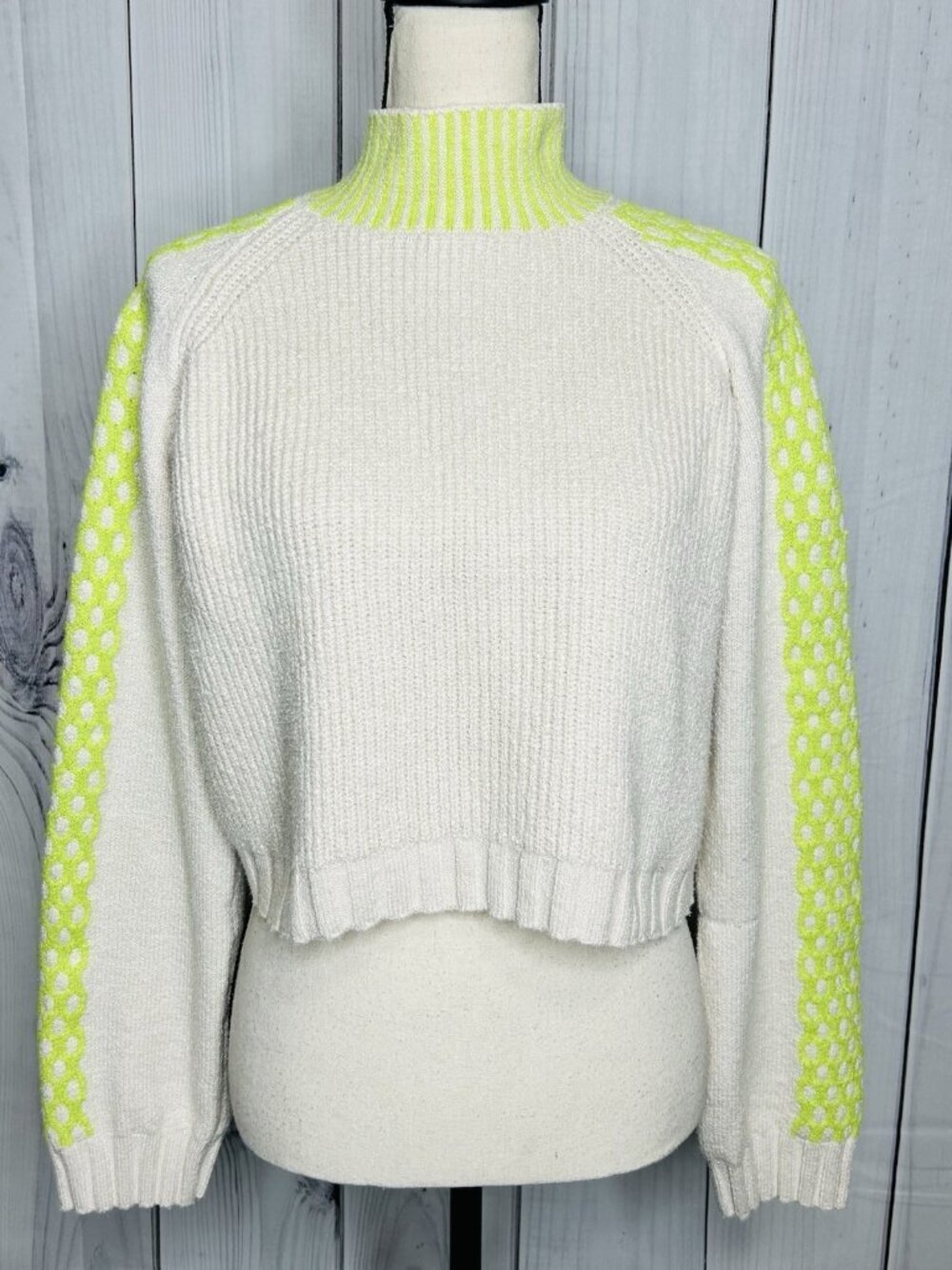 Wild Fable Women's Sz S Mock Turtleneck Boxy Pullover Sweater Off White / Lime